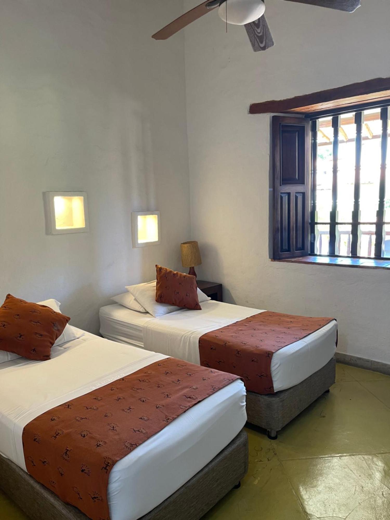 בריצ'ארה Hotel Hicasua Y Centro De Convenciones מראה חיצוני תמונה